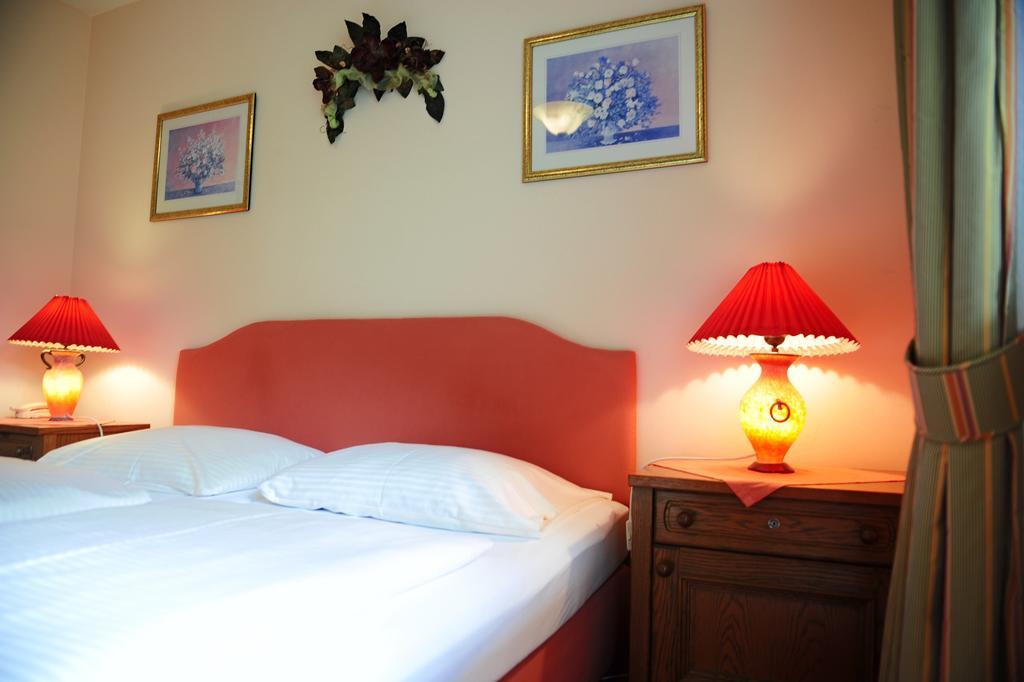 Hotel Kienberger Hof 普夫龙滕 外观 照片